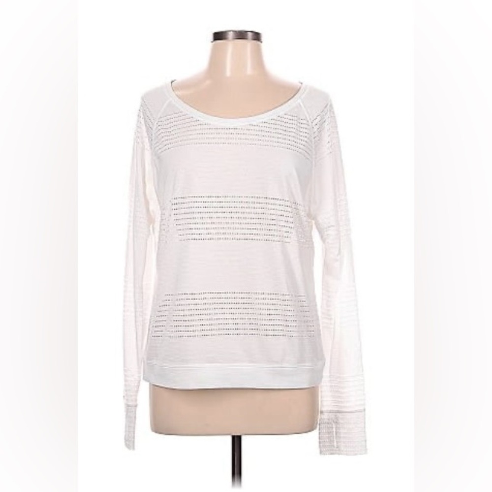 Athleta white long sleeve pullover top with perforations Size M